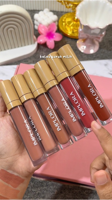 Borong sih semua shade🥰 #RacunShopee #SpillBawaBerkah #Diskon50Persen #ViralDiShopeeVideo #PromoNonStop #implora #imploralipcream #lipstikviral