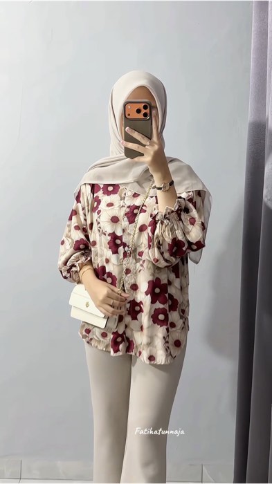 Motifnya cantik bgtttt❤️ #blousecantik #blousemotifbunga #OOTDFashionShopee