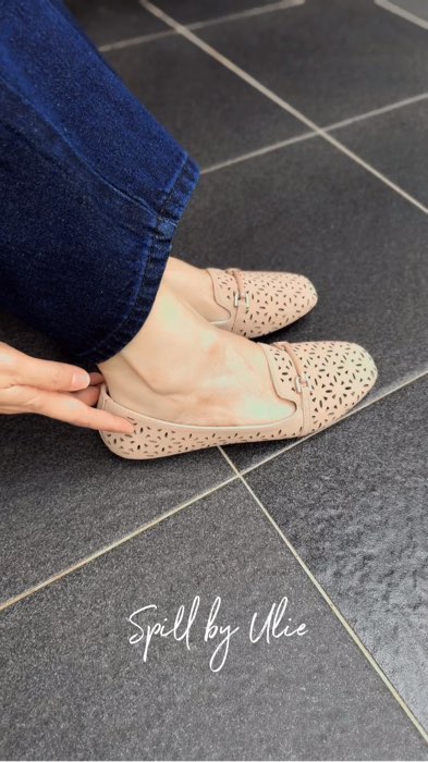 #flatshoes #sepatuwanita #sepatu #sepatukekinian