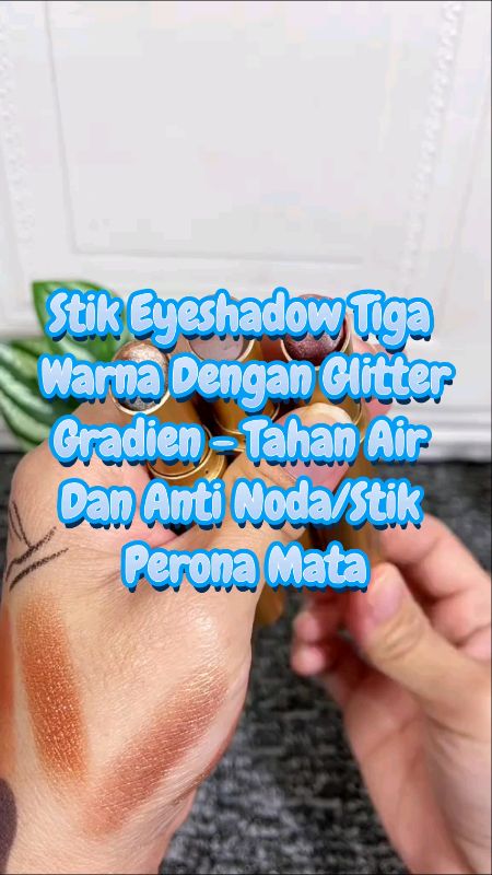 Stik Eyeshadow Tiga Warna Dengan Glitter Gradien - Tahan Air Dan Anti Noda/Stik Perona Mata#SpillBawaBerkah #berandafyp #ViralDiShopeeVidio