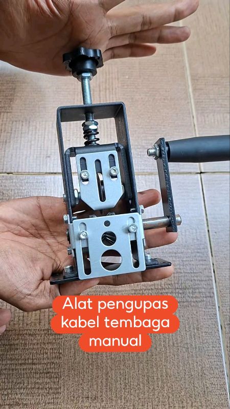 Alat pengupas kabel tembaga #alatpengupaskabel #mesinkupaskabel #mesinpengupaskabel #alatkupaskabel