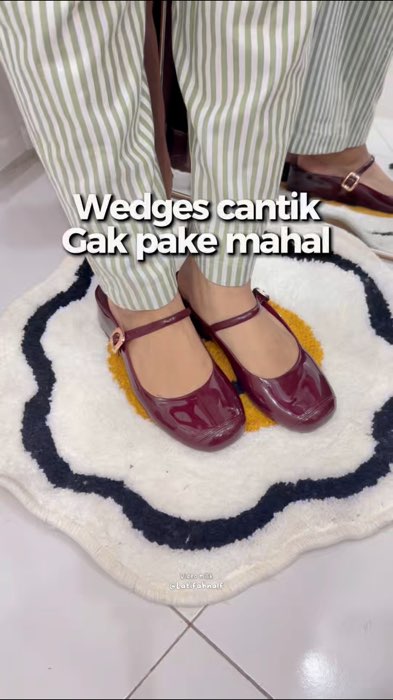 Udah punya belum? #wedges #porto #portolady #wedgeswanita #GratisOngkirRP0 #TermurahDiShopee #ViralDiShopeeVideo #PromoNonStop
