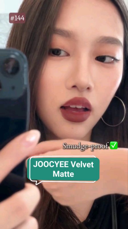 lip velvet brownie yg cakep bgt nih, lembut ga bikin bibir kering #fyp #RacunShopee #lipstikviral #lipvelvet #lipcream #SpillRacunShopee #shopeevideo