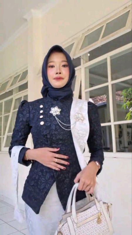 #SpillRacunShopee #kebayabridesmaid #kebayaviral #Diskon50Persen #ShopeeLook #kebaya #kebayajanggan #ViralDiShopeeVideo