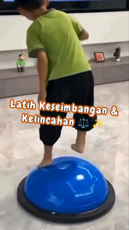 #yogabalance #yogaball #balanceball #mainananak #mainanedukasi #edukasianak #latihandirumah #yoga #LatihanFokus #balanceboard #pillates #mainananak
