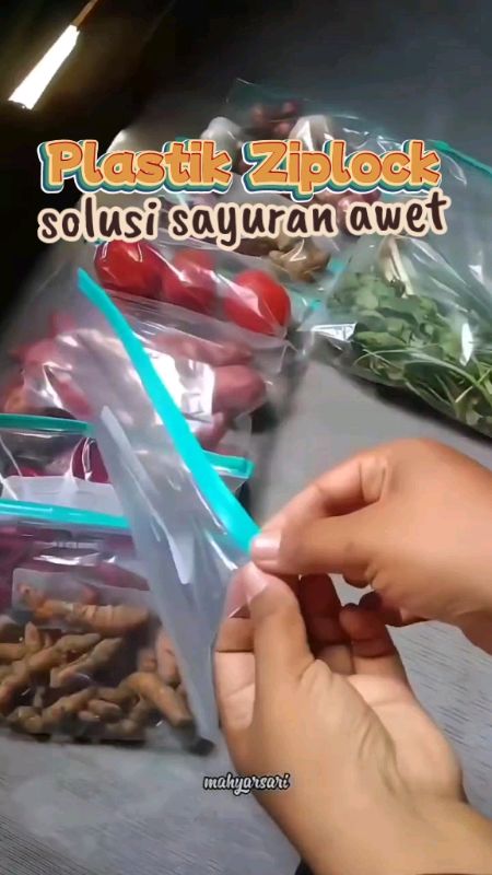 11 ribu dapat 15 pcs#plastikziplockbuuahdansayur #GratisOngkirRP0 #SpillBawaBerkah #plastikpelindungmakanan
