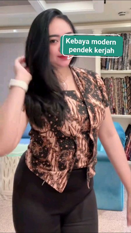 Kebaya modern pendek casual kerja #Diskon50Persen #kebayamodernkerja #dressfittedbody #kebayamodern #kebayakondangan #kebayakerja #RacunShopee #Diskon