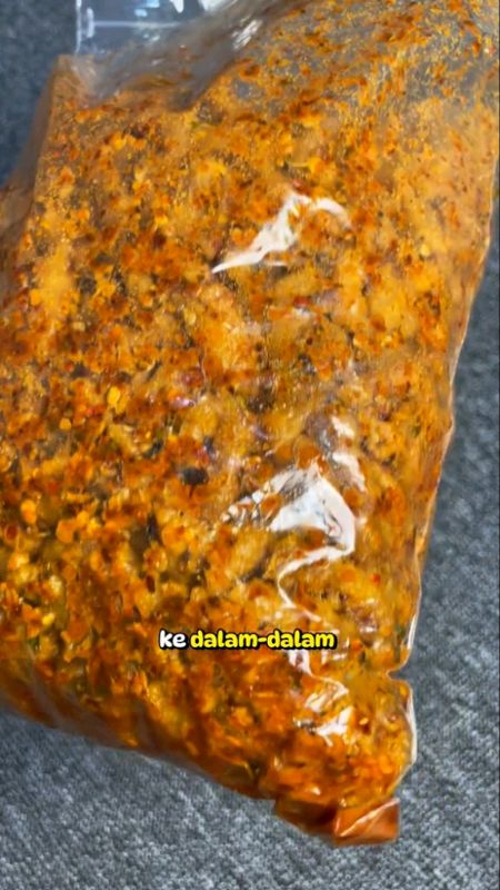 usus crispy 🥰🥵#ususayamcrispy #ususcrispypedasdaunjeruk #ususcrispy1kg #ususviraldaunjeruk #ViralDiShopeeVideo