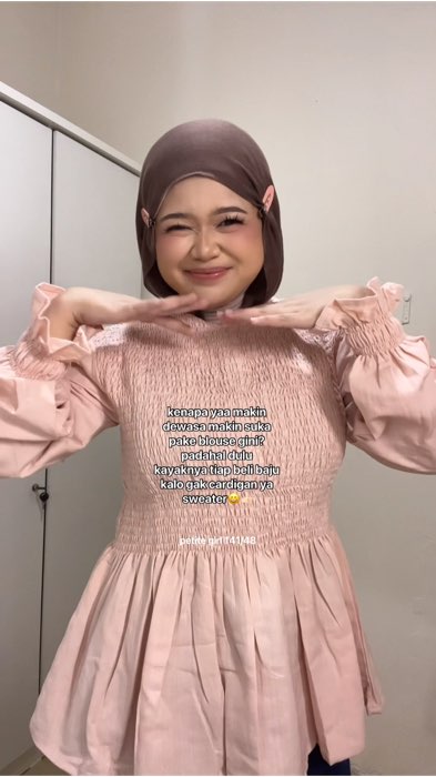 warna pink nya gemash😣💗 #petitefashion #fitcheck #localbrand #yomonoid #elleano