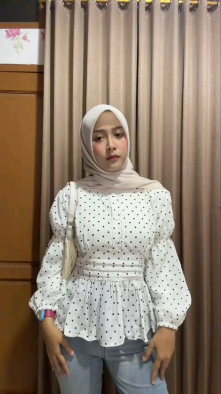 blouse polka cantik #blousepolkadotcantik #RacunShopee #outfitwanita #shopeevideo #fyp