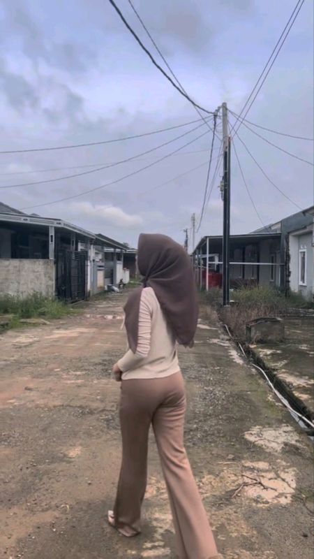 outfit murah simpel kekinian #RacunShopee #ViralDiShopeeVideo #SpillRacunShopee #SpillBawaBerkah #DiskonRacunShopee #Diskon50Persen #PromoNonStop #fyp