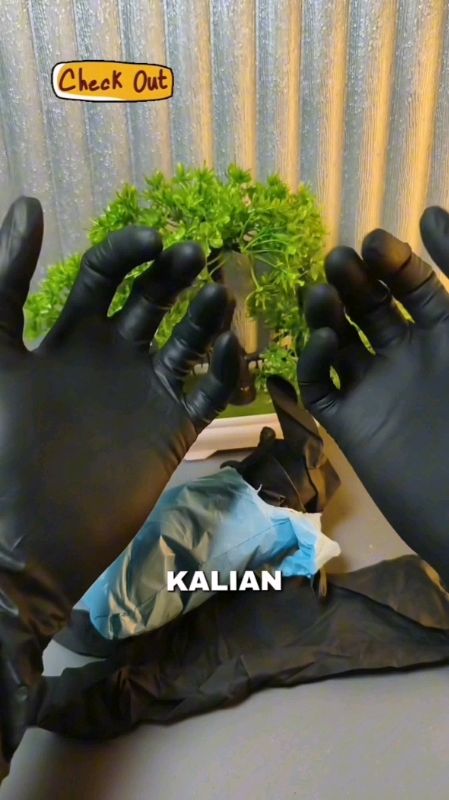 #saveglovewarnahitam #ukuranSMLlategcleaning #sarungtanganlatex #sarungtanganplastik #GakNyeselBeliIni #BadaiTapiBudget #GratisOngkirRPO