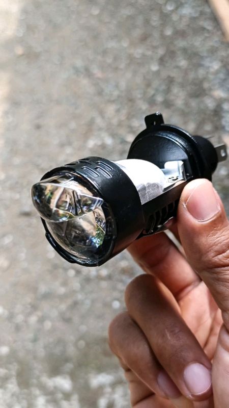 Mini Projector Cahaya Biled Dana Pelajar #h4miniprojector #lampuh4 #h4biled #biledH4 #lampuutama #SpillBawaBerkah #PromoNonStop #RacunShopee #cod #h4