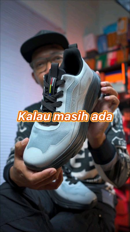 buruan ces, kalau masih ada. #sepatusports #sepatukeren