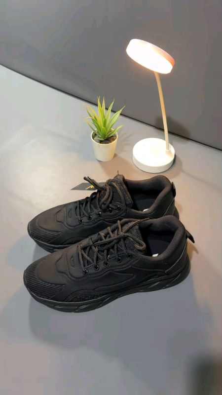 Sepatu sneakers ✨#sepatu #sepatuwanita  #sepatusneakers #sepatumurah #sepatupria #sepatuolahraga #sepatukeren #sepatukekinian #sepatusekolah #fyp