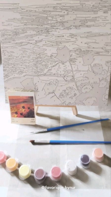 Nggak harus jago melukis untuk bisa bikin karya yang cantik. Cukup ikuti nomor dan biarkan setiap warna membawa ketenangan. 🌷#hiasanaesthetic #diyart