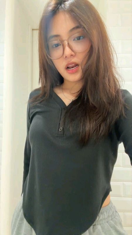 bajunya murah #bajuwanita #croptopmurah #kaosvneck
