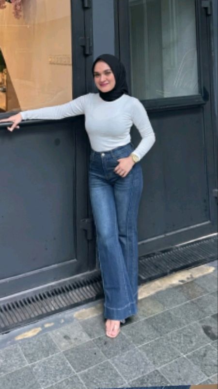 Jeans Fit Badan Bikin Kaki Kelihatan Jenjang 😍#CelanaJeansWanita #JeansKulot #JeansLooseFit #celanahighwaist