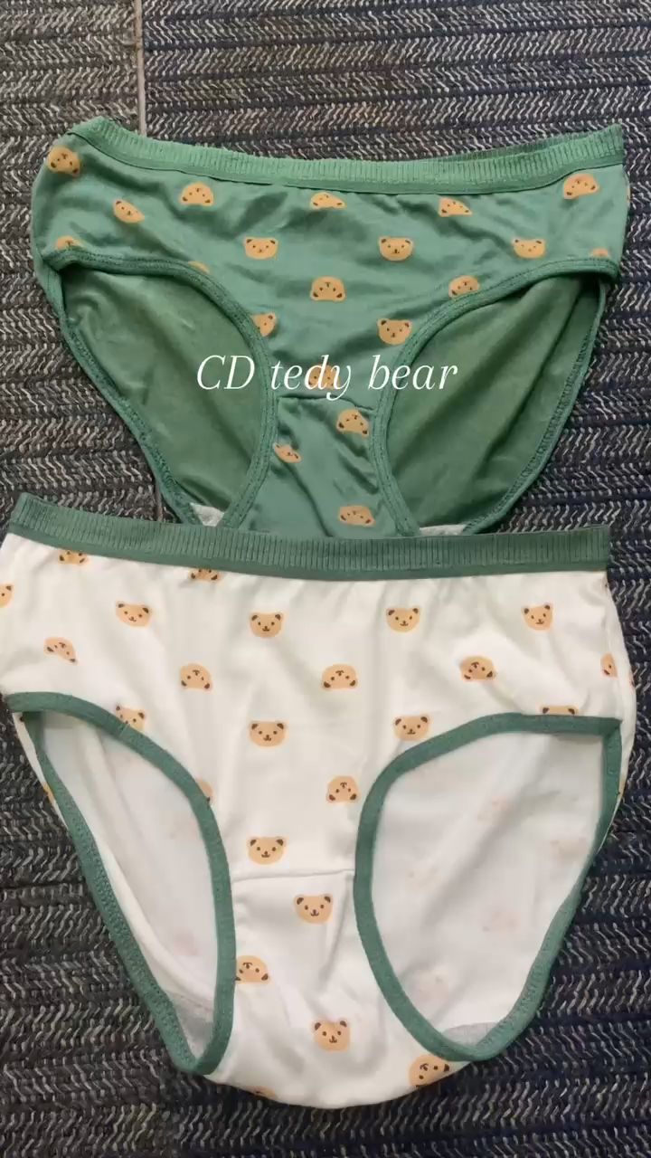 Celana dalam motif bear hijau dari CCY Fashion, siap nemenin hari-harimu dengan gaya yang lucu & bahan super adem #celanadalamwanita #celanamurah