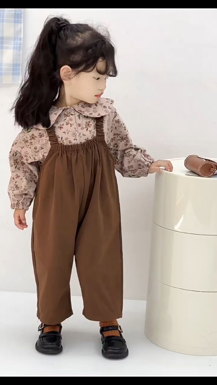 Apa yang akan dipakai hari ini #shopee #shopeevideo #ShopeeLook #anakanak #manis #pakaiananak #gayakorea #ootd