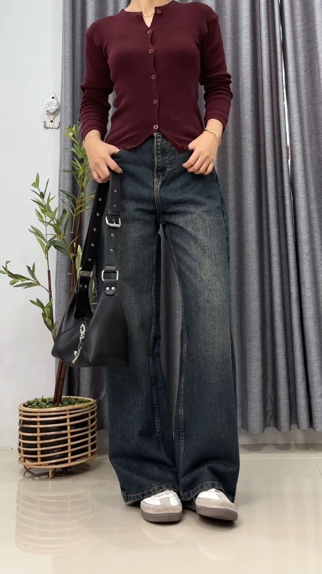 #SpillBawaBerkah #ShopeeMixnMatch #highwaistjeans 
#jeansbaggy #baggyjeanshighwaist #ShopeeLook #baggyjeans 
#celanabaggyjeans #ViralDiShopeeVideo