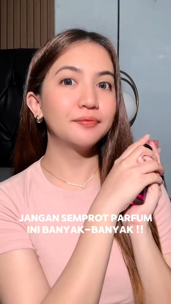 Suka aroma bold? Perpaduan Coffee & Vanilla ini ngasih kehangatan intens yang bikin kamu makin confident! ☕🔥 #narsisparfume #narsiscalifornia