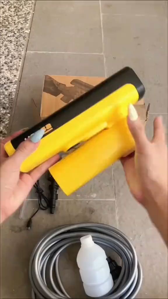 #Alat cuci mobi Pistol air cuci mobil seukuran telapak tangan, alat cuci mobil yang sangat populer di Jepang, membuat mencuci mobil menjadi mudah.