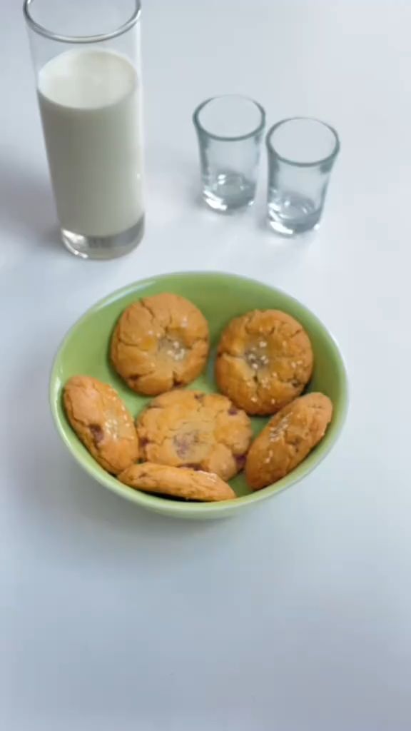 Kue lebaran renyah dan manis, cocok untuk suguhan tamu dan kumpul keluarga. Sekali coba bikin nagih! #kuelebaran #kuekering #bakpia #fyp