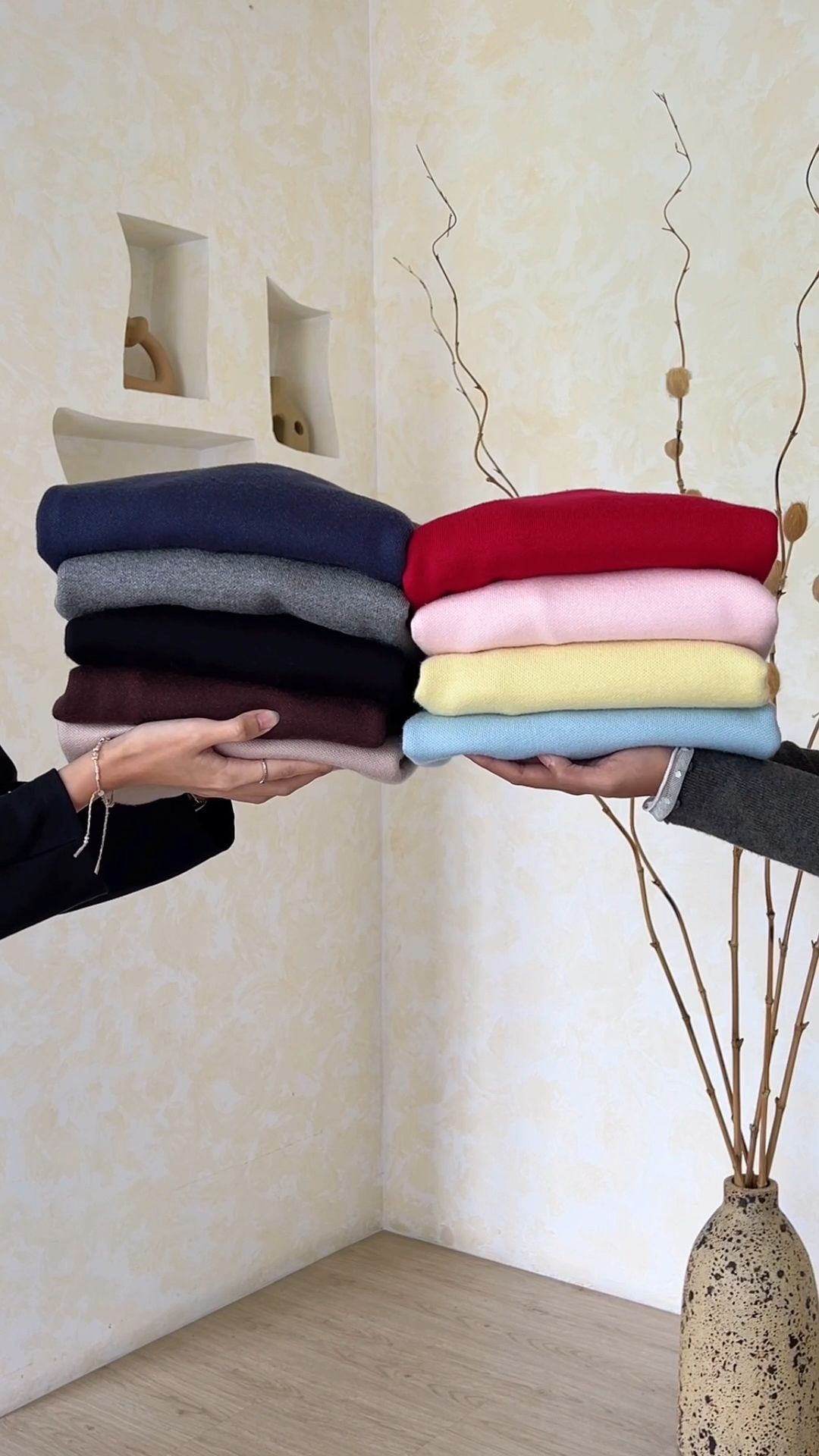 Warna-warna Emma Knit Top, kok bisa ya cakep semua😭🙏 #knittop #ootd #fitcheck #bajuknit #knitwear