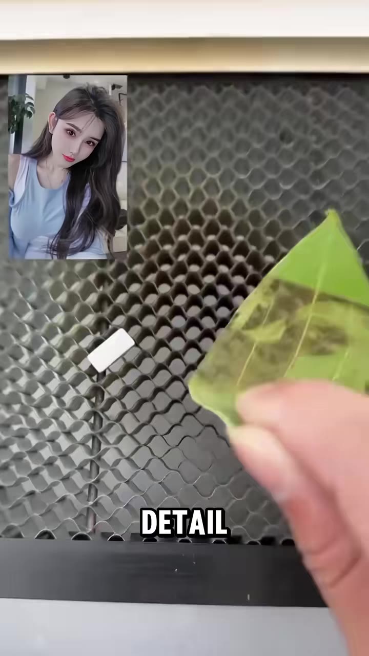 foto diatas daun dengan laser