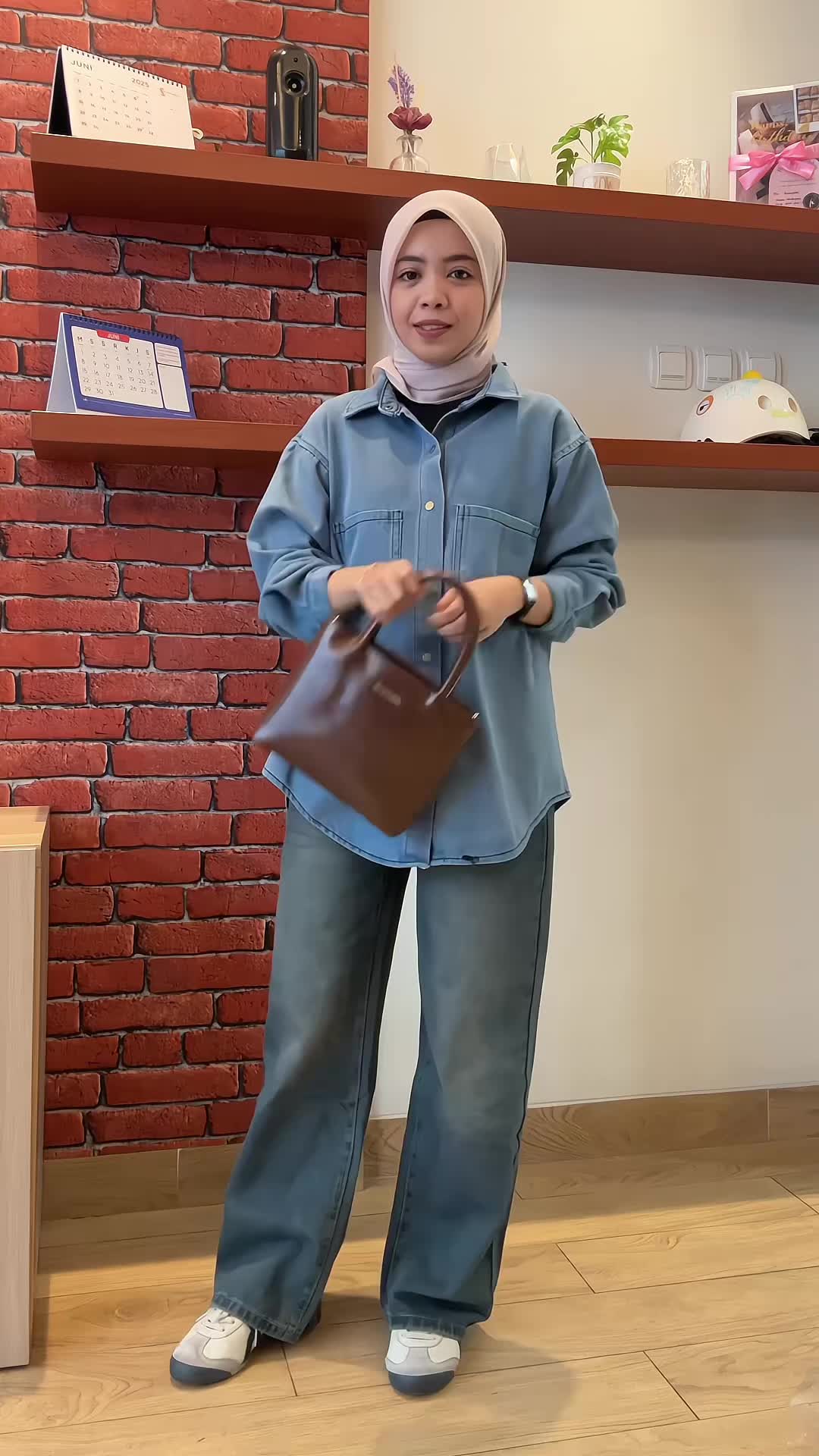 Yg M / Standar. Kemeja Denim Forte id