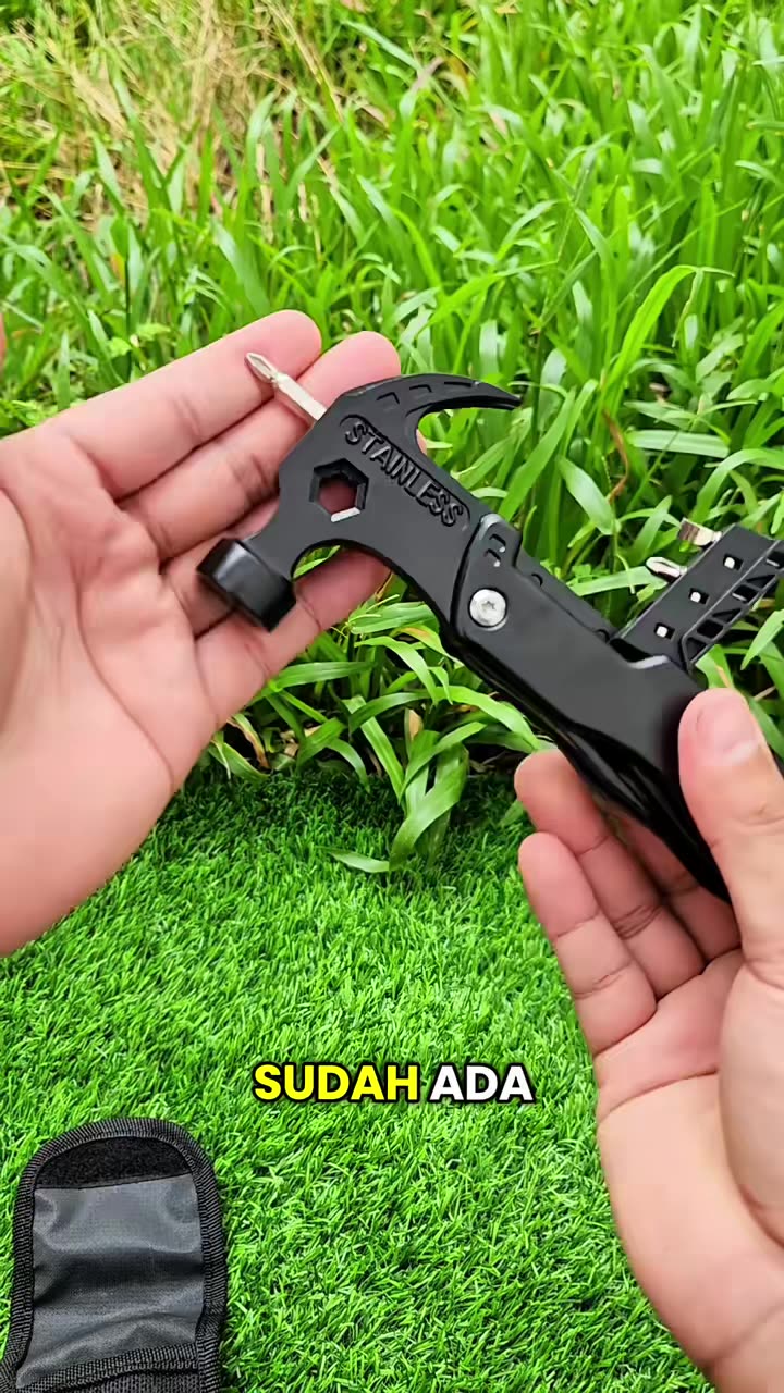 Palu Multifungsi yang terbuat dari bahan STAINLESS antikarat secakep ini harganya dibawah 150k #palu #paluportable #pisauviral #10in1 #martil #alathiking #tolls #pisaulipat #tanglipat #alattukang #multitool #pisausurvival #pisaukeren