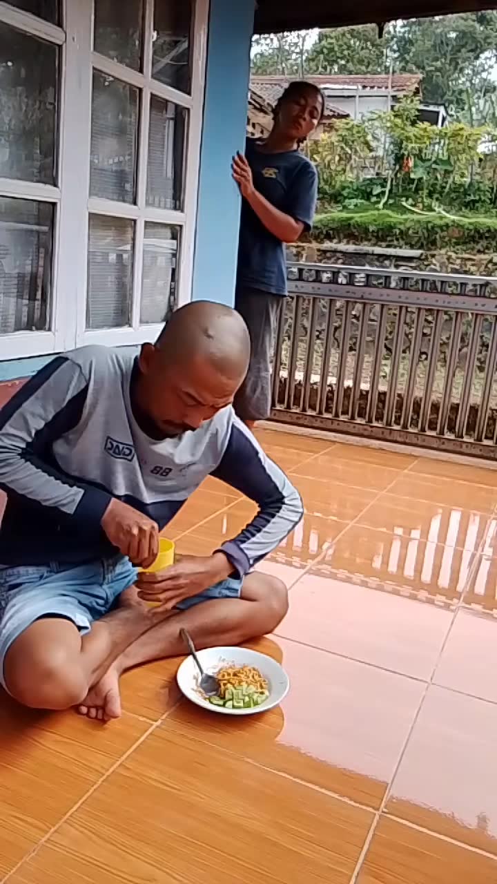 jangan coba" cari masalah sama istri 🤣 #komedi #pasutri #videoviral #videolucungakak #fyp