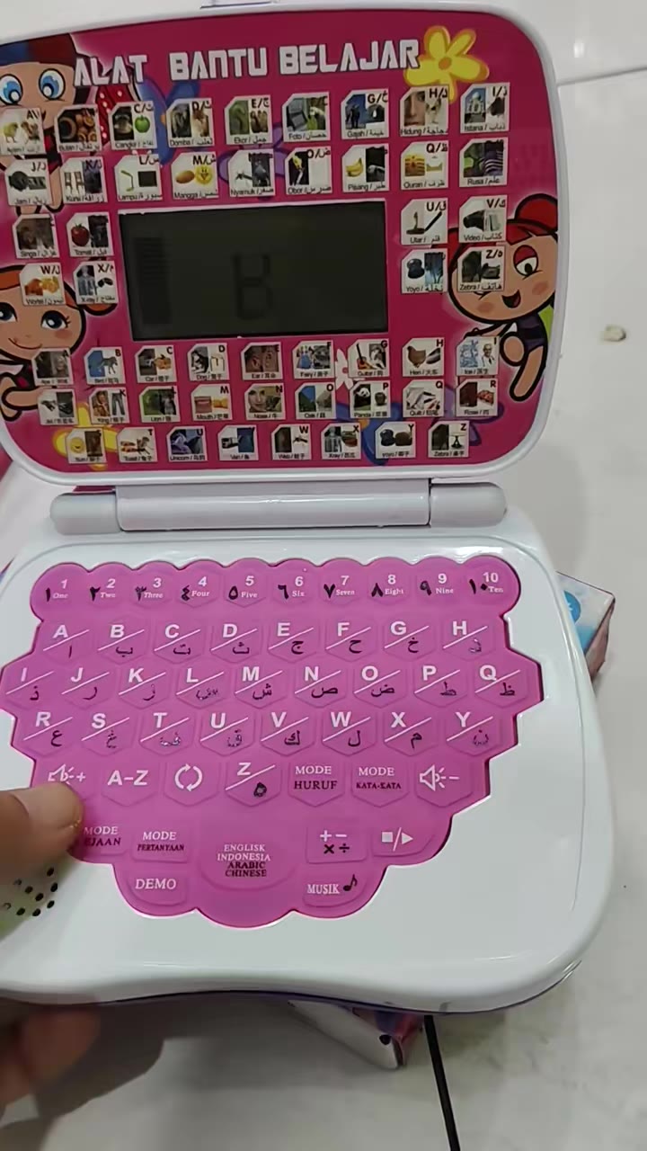 mainan anak edukasi belajar, mainan bentuk leptop mini, alat bantu belajar, ada 4  pilihan bahasa, belajar membaca, belajar berhitung, dan 25 aneka musik anak-anak, ada banyak karakter yang disukai anak-anak #laptopmini #laptopmainan #alatbantubel...