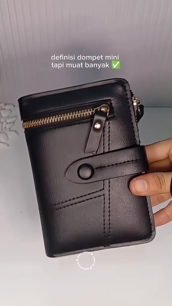 gak expect sih harga semurah ini dapat dompet yang sebagus dan sebanyak ini saku penyimpanannya, buruan CO deh sebelum harga balik normal #dompetpingka #dompetwanita #ootdhijab #dompetmurah #style #dompetpria #xyzbcafyp #lewatberanda