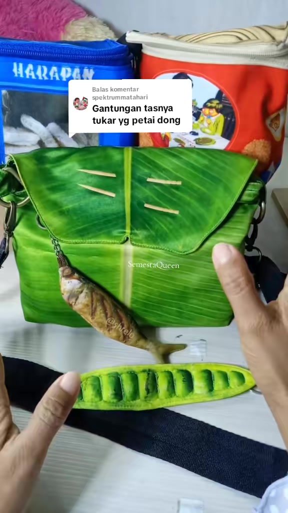 Membalas  Pecinta pete wajib co sih ganci petenya yagasih? #tasunik #taslucu #tasdaunpisang #ganci #tasdaun #taskalengkerupuk #taskalengbiskuit