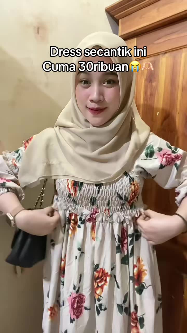 Dress murah tapi ga murahan #dress #dressmurah #dressmuslimah #dresbunga #dreslenganbalon #dresscantik #dresnyamancantik #dressnyamandipakai