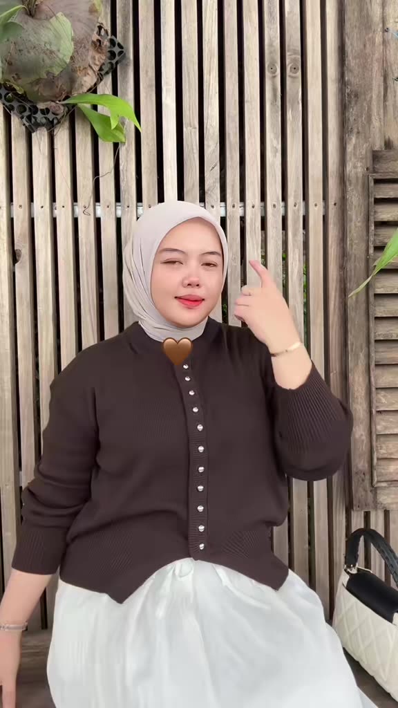 jangan smpe kehabisan lagi warna caramel nya beph 😭😍 #fyp #cardi #cardigan #OOTD