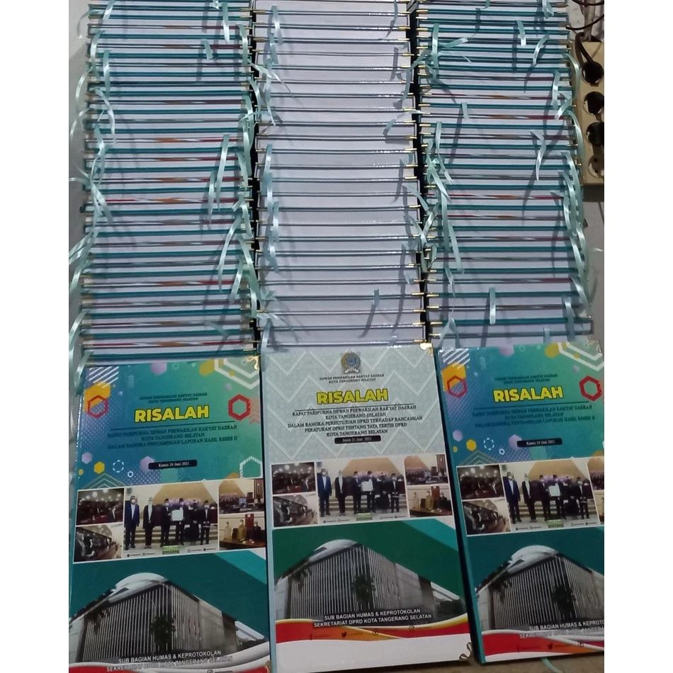 PABRIK SAMPUL RAPORT/IJAZAH CUSTOM HOTPRINT TIMBUL ISI PLASTIK PP BENING 2-40 LEMBAR TERMURAH